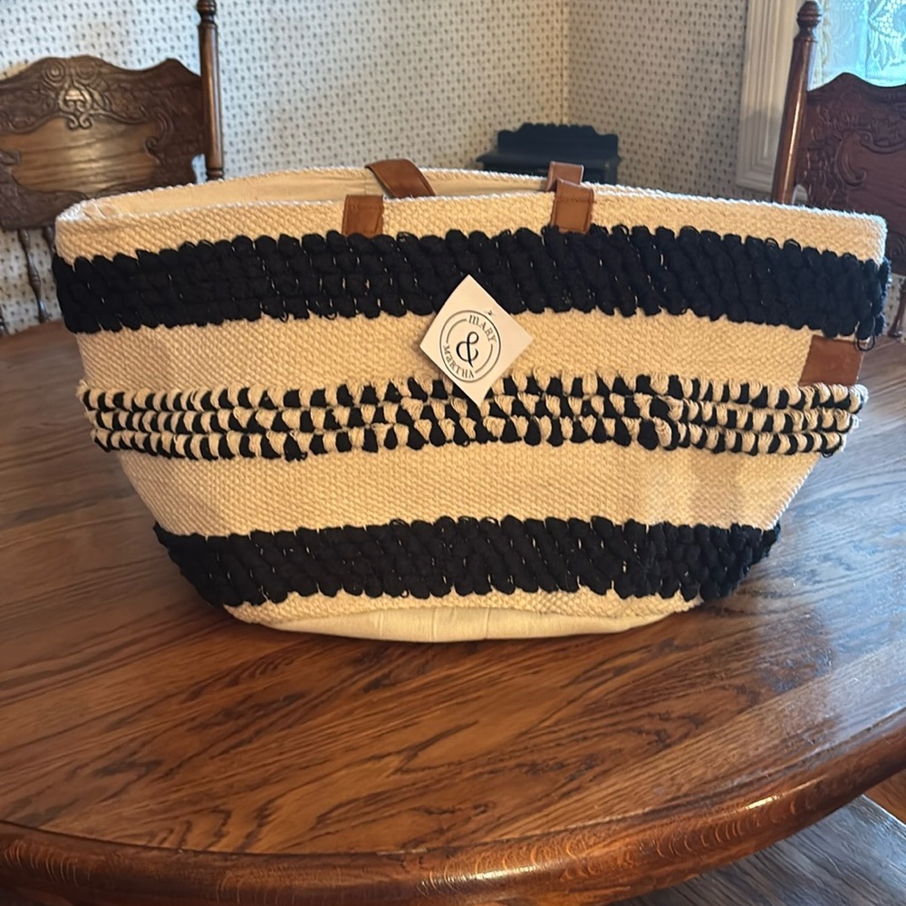 Mary and Martha large basket with leather handles